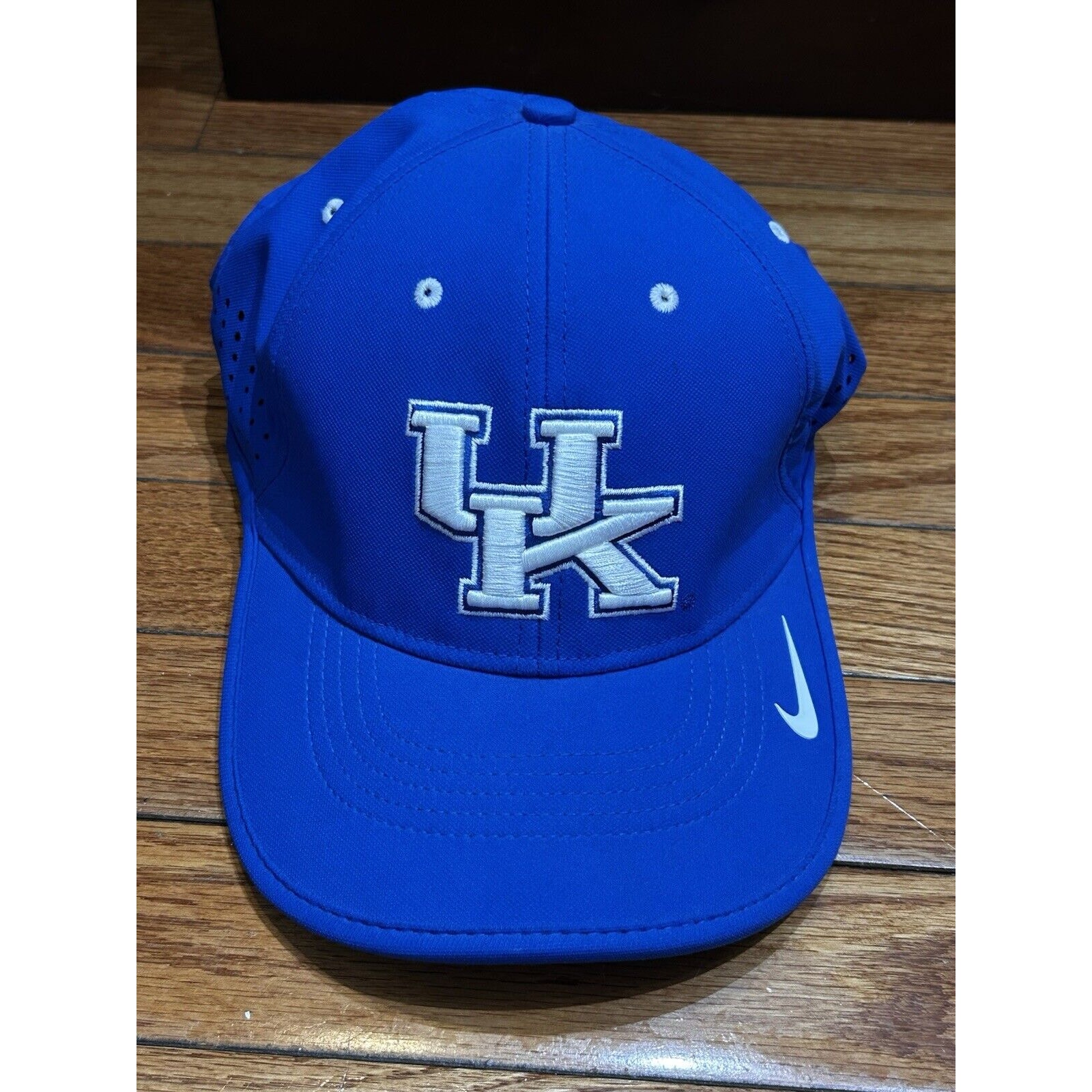 Nike DriFit Hat Cap Legacy 91 For Uk University Of Kentucky Adjustable